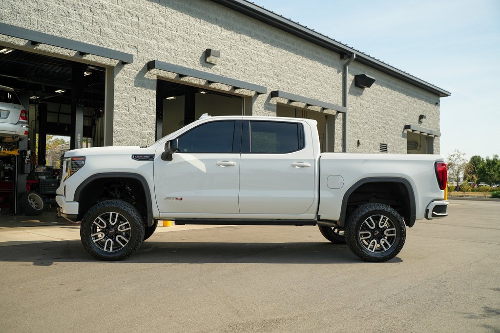 Used 2024 GMC Sierra 1500 AT4 w/ Technology Package image 5