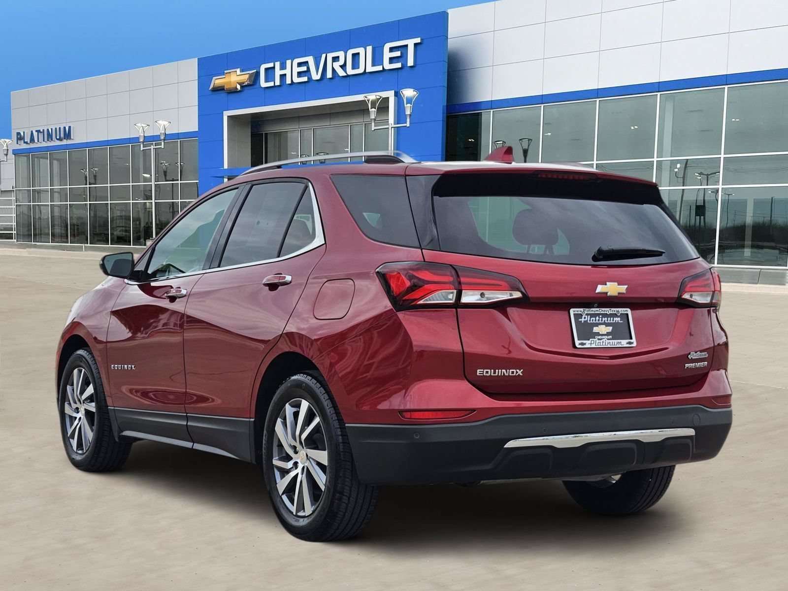 Certified 2023 Chevrolet Equinox Premier FWD image 4