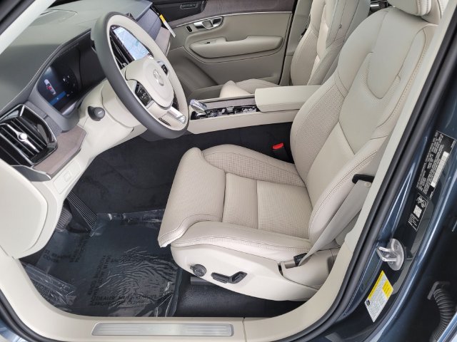 New 2026 Volvo XC90 B6 Ultra w/ Protection Package AWD/4WD image 13