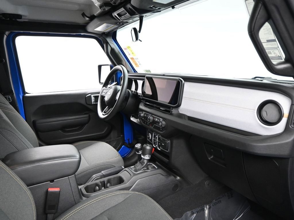 Used 2025 Jeep Wrangler Sport image 10