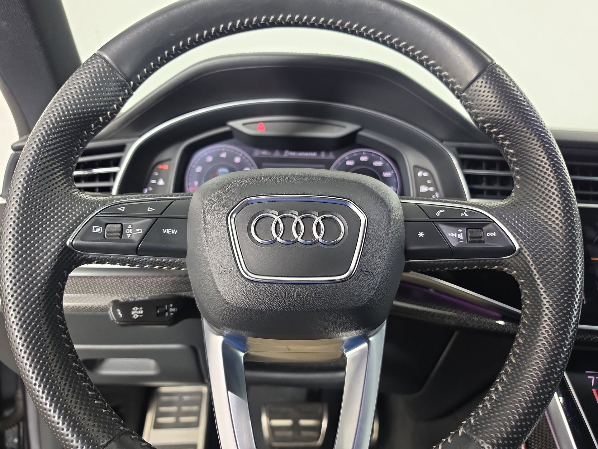 Used 2020 Audi SQ8 Prestige w/ Prestige Package AWD/4WD image 21