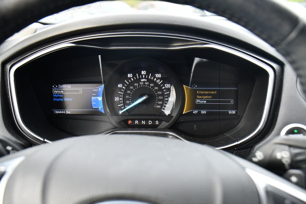 Used 2018 Ford Fusion Titanium FWD image 17