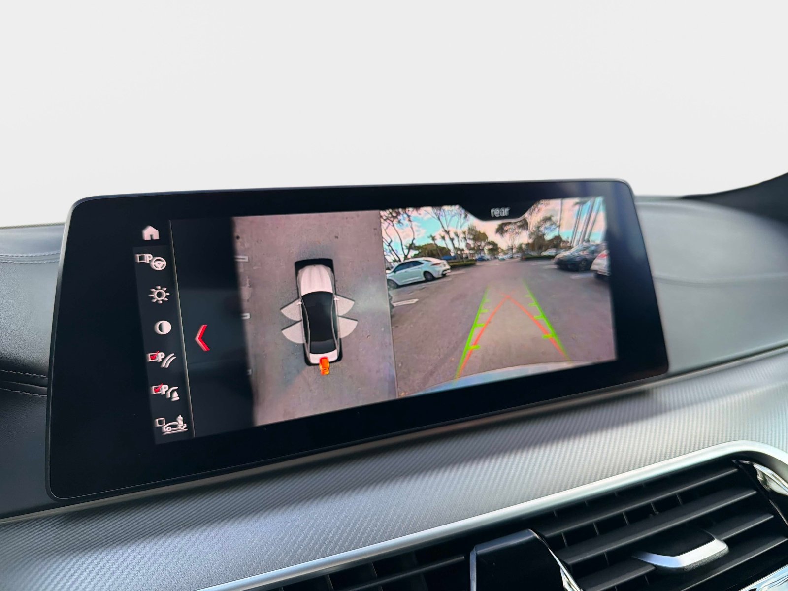 Used 2019 BMW M5 w/ Executive Package image 40