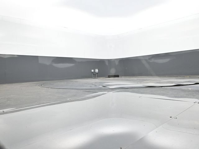 Used 2022 Ford Transit 250 Low Roof RWD image 10
