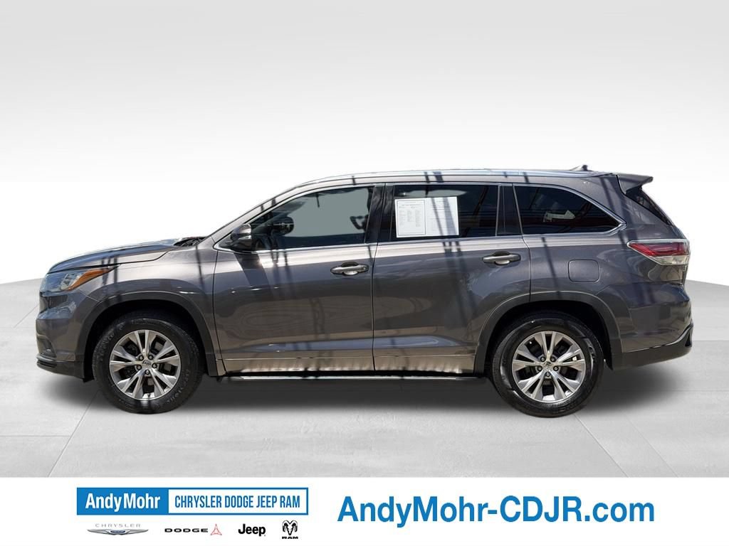 Used 2015 Toyota Highlander XLE FWD image 4