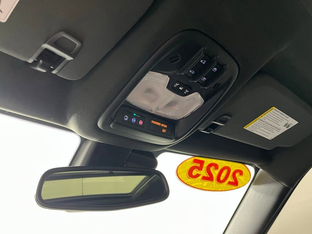 Certified 2025 Chevrolet TrailBlazer RS w/ Convenience Package FWD image 24