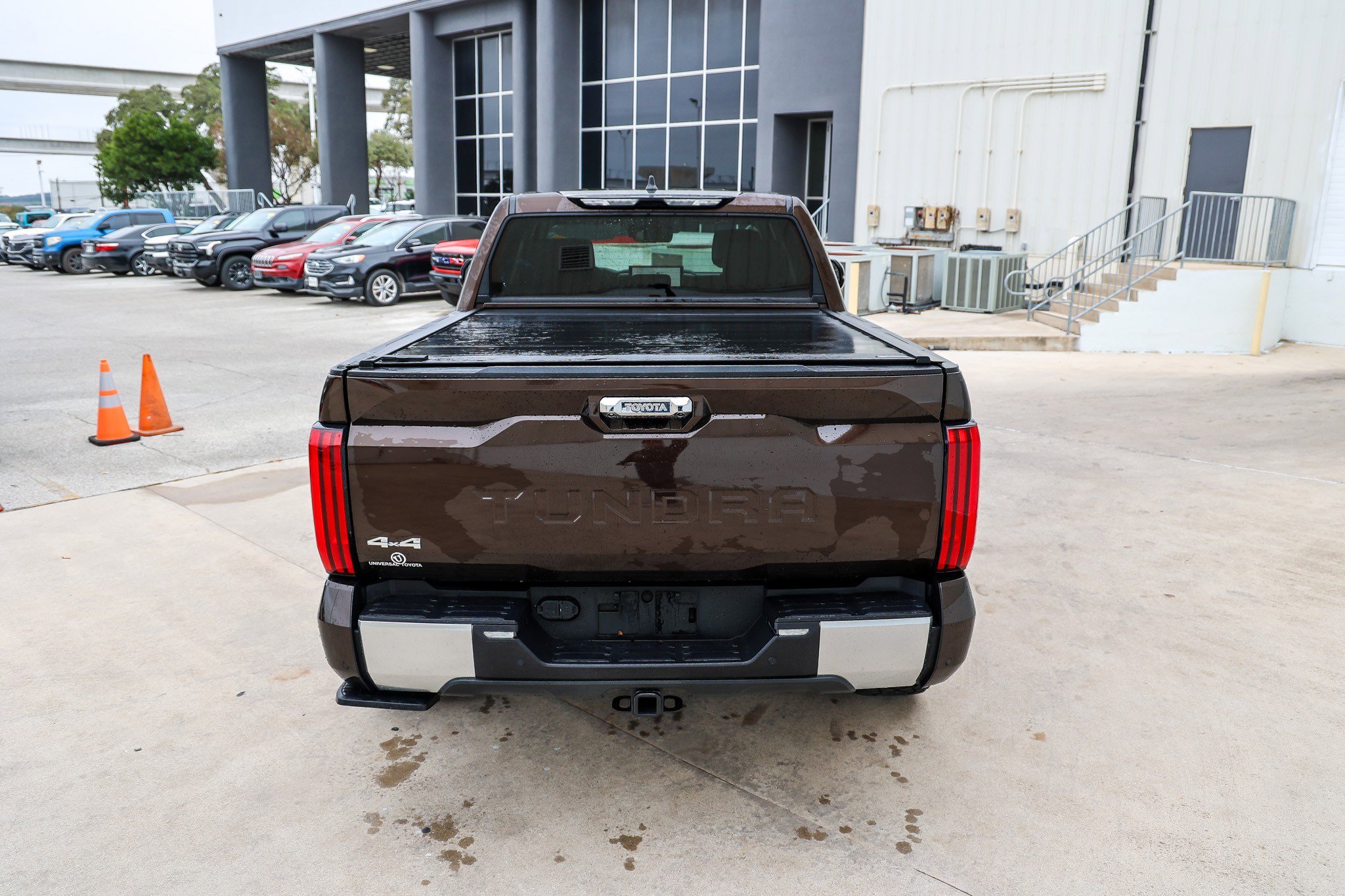 Used 2024 Toyota Tundra Limited image 9