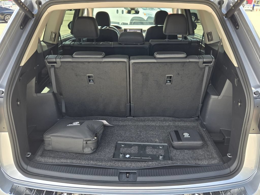 Certified 2026 Volkswagen Atlas SE FWD image 16