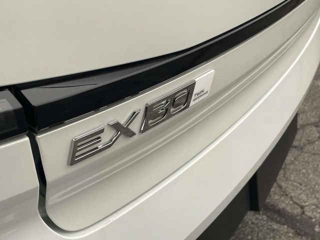 New 2026 Volvo EX30 Plus w/ Protection Package Premier AWD/4WD image 8