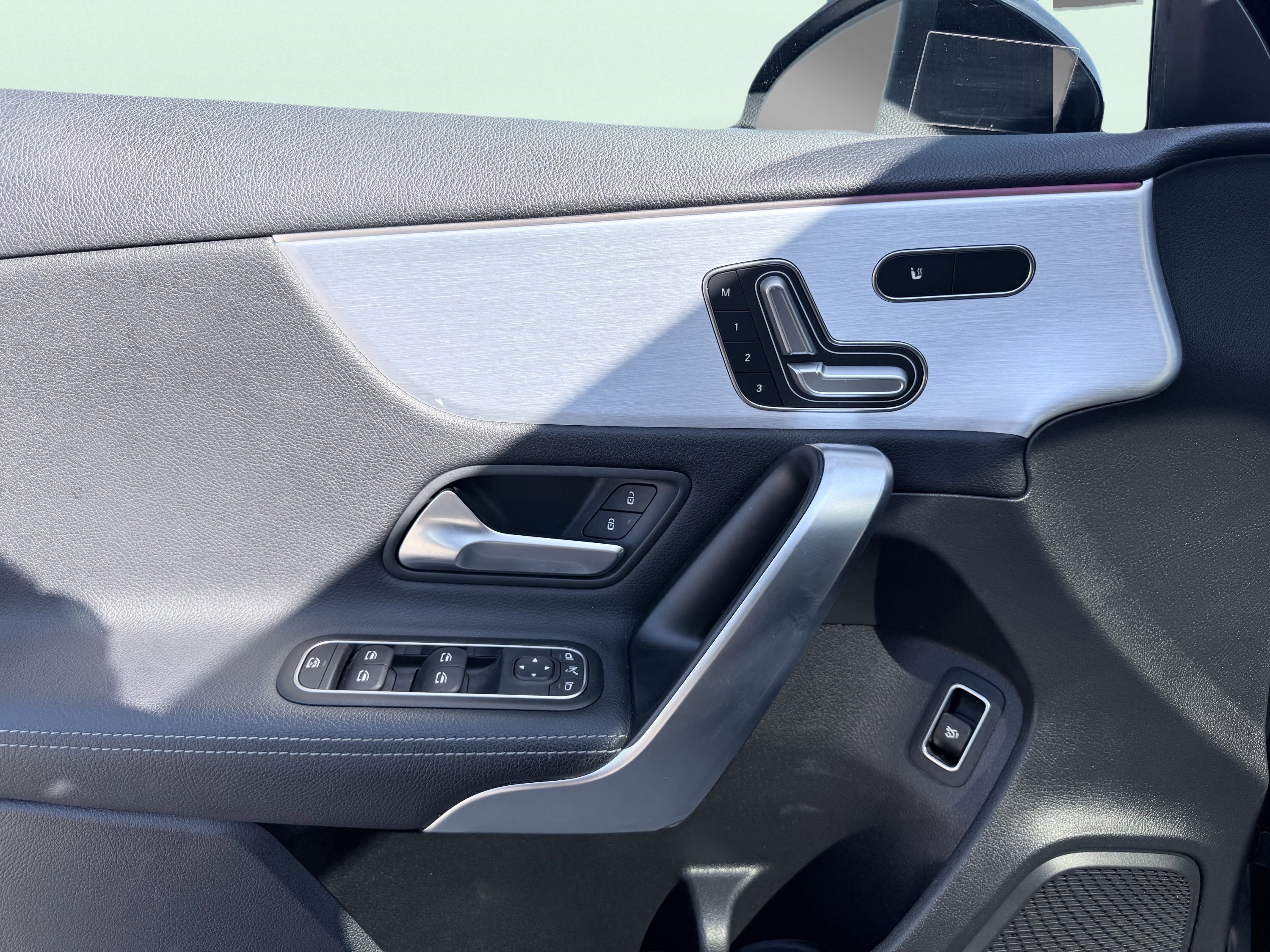 Used 2021 Mercedes-Benz A 220 image 12