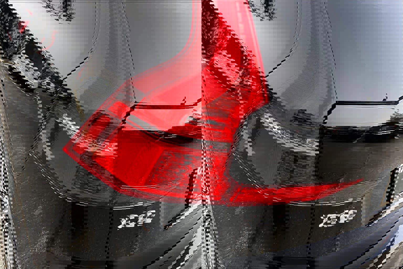 Certified 2024 Volvo XC60 B5 Plus w/ Climate Package image 27