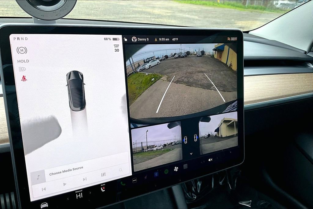 Used 2023 Tesla Model 3 Performance image 29