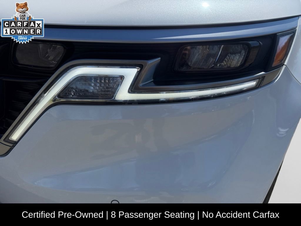 Used 2024 Kia Carnival EX image 22