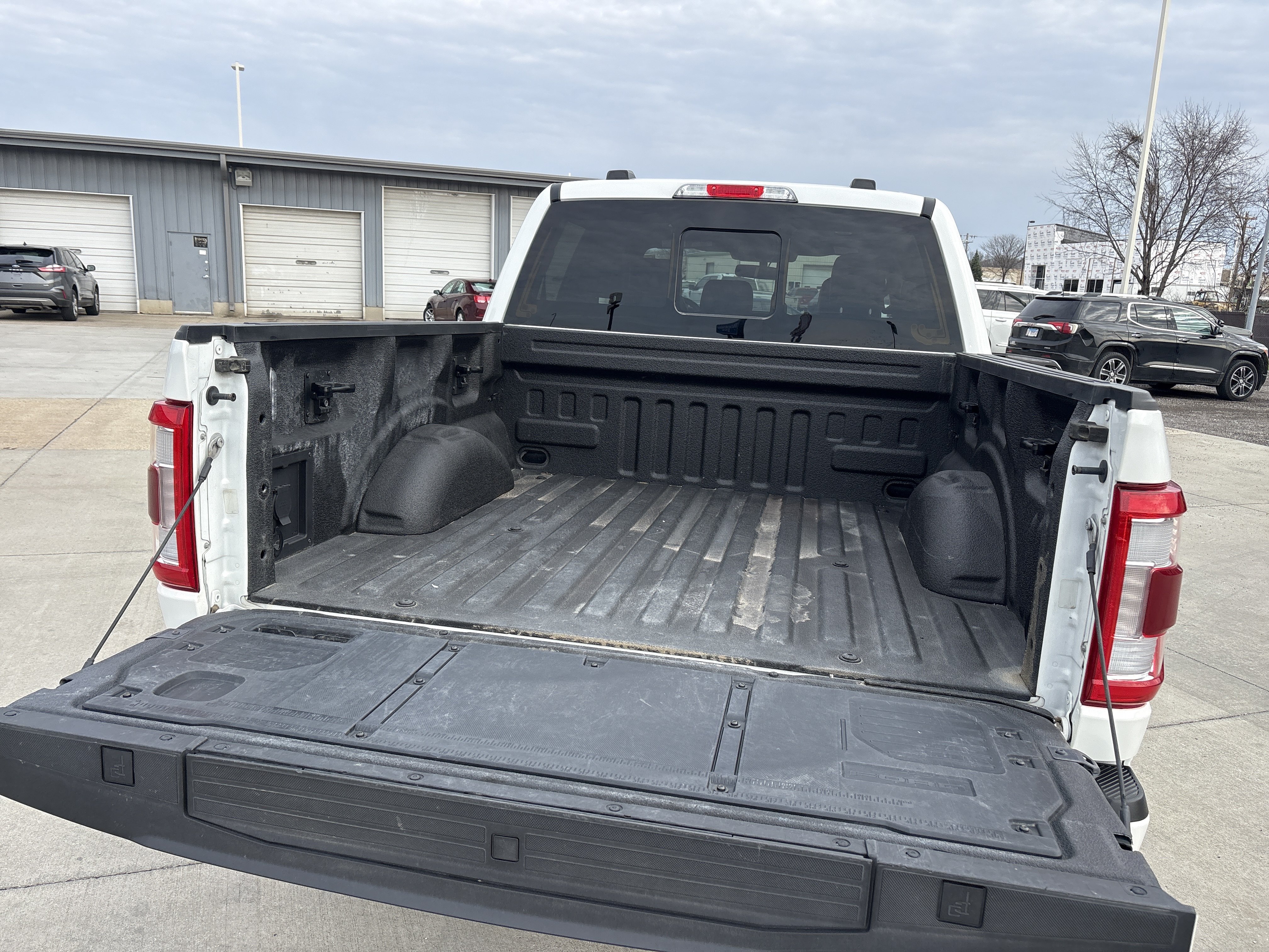 Used 2022 Ford F150 Lariat w/ Equipment Group 502A High AWD/4WD image 5