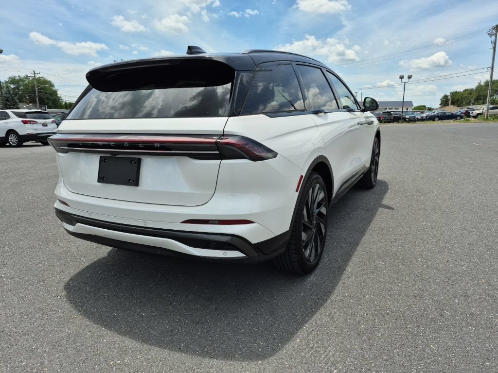 New 2026 Lincoln Nautilus Reserve AWD/4WD image 5