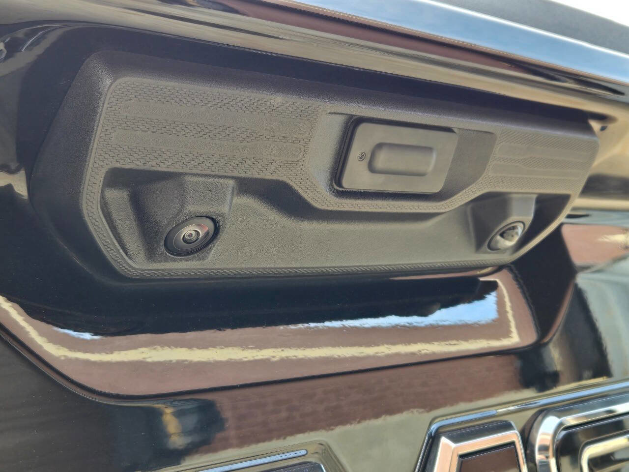 Used 2025 GMC Sierra 1500 Elevation w/ Elevation Premium Package image 15