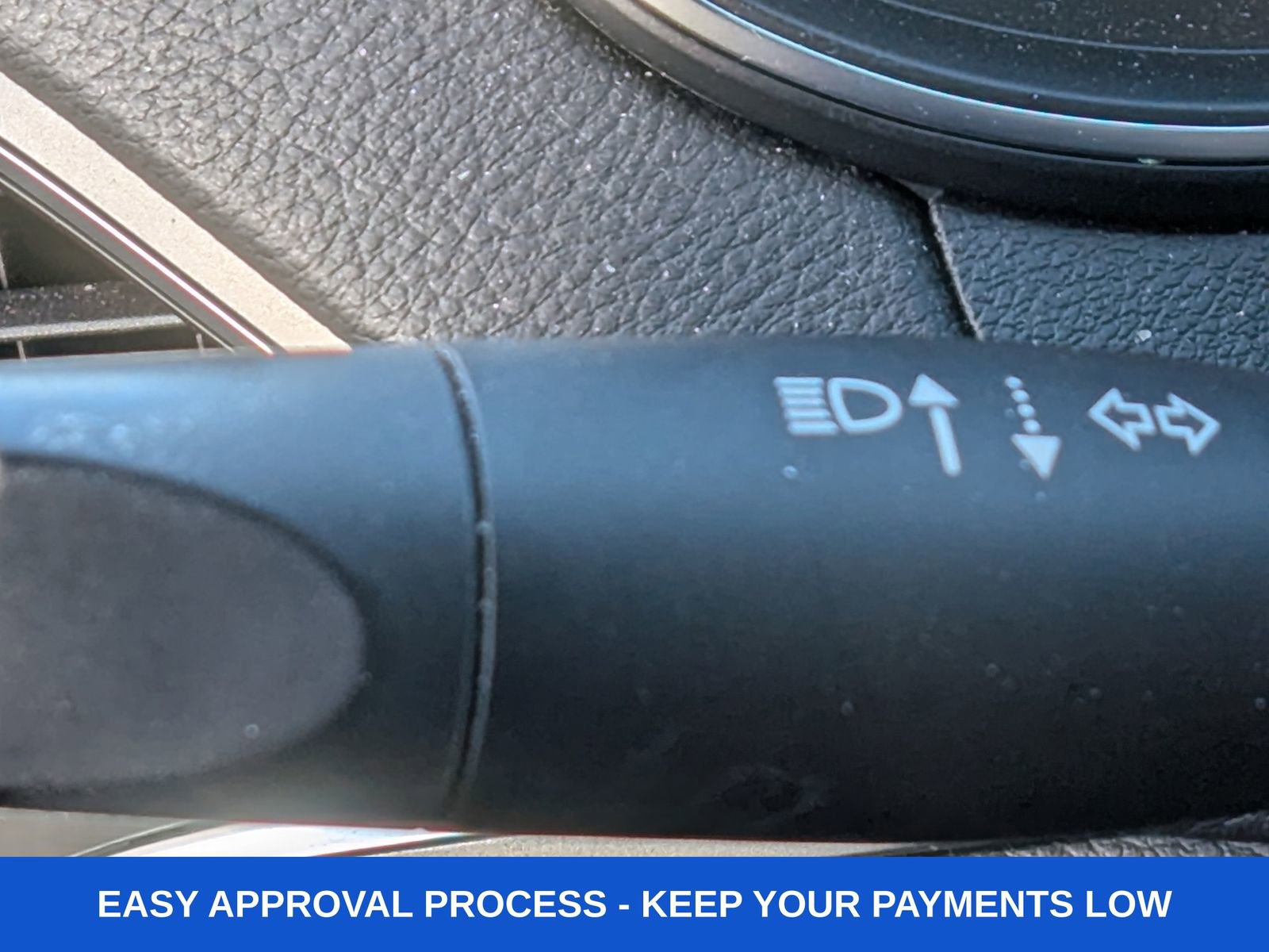 Used 2019 Jeep Cherokee Latitude w/ Cold Weather Group image 37