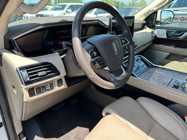 Used 2022 Lincoln Navigator Reserve image 26