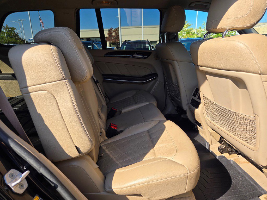 Used 2014 Mercedes-Benz GL 450 4MATIC image 8