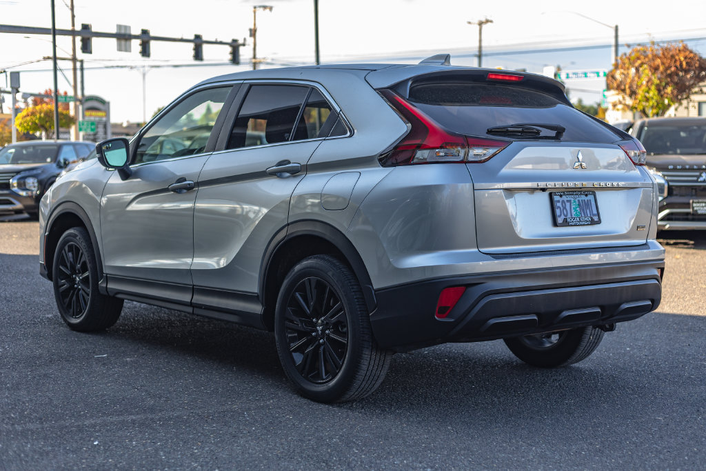 Used 2023 Mitsubishi Eclipse Cross LE AWD/4WD image 9
