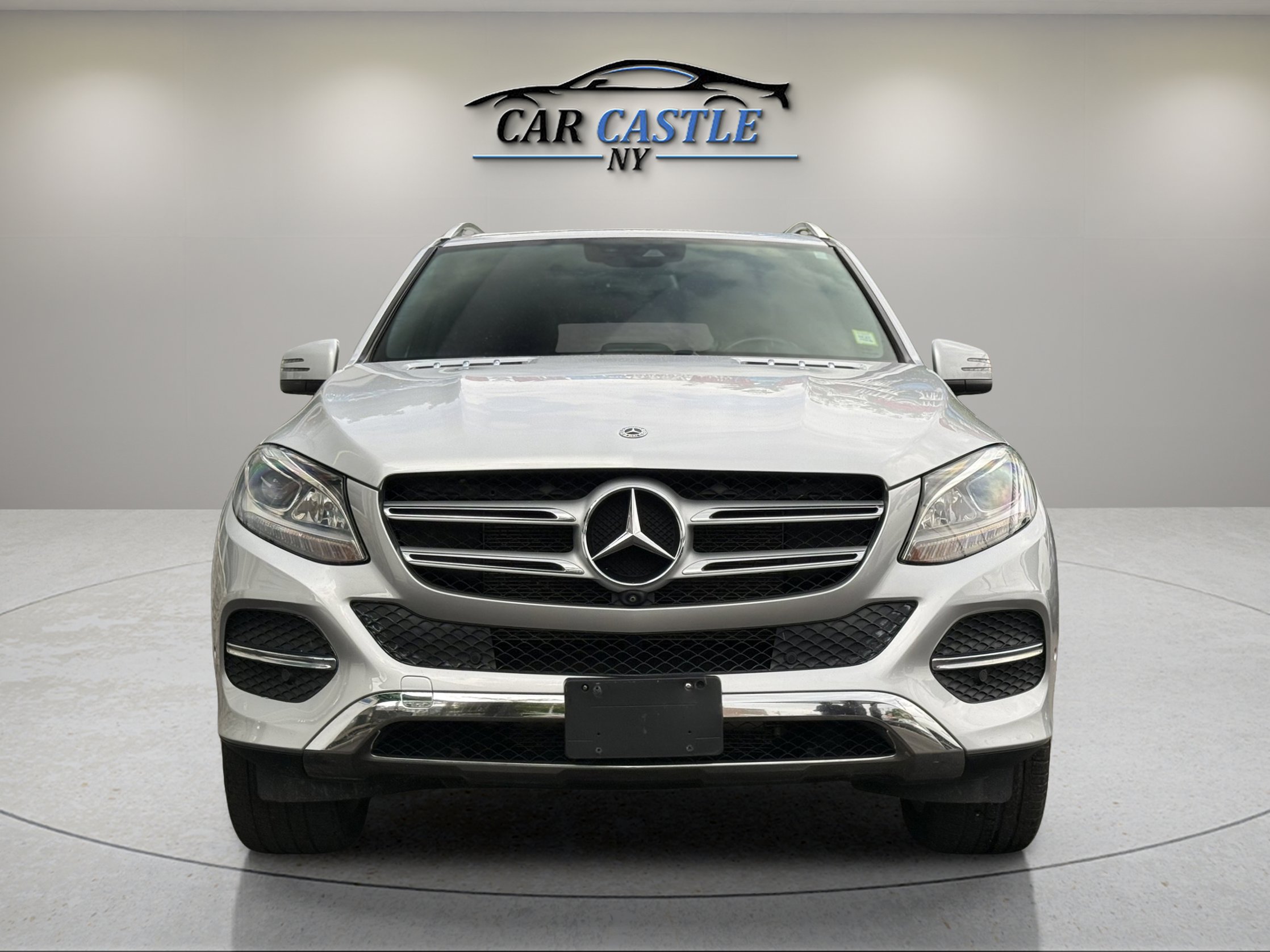 Used 2019 Mercedes-Benz GLE 400 4MATIC w/ Premium 1 Package image 4