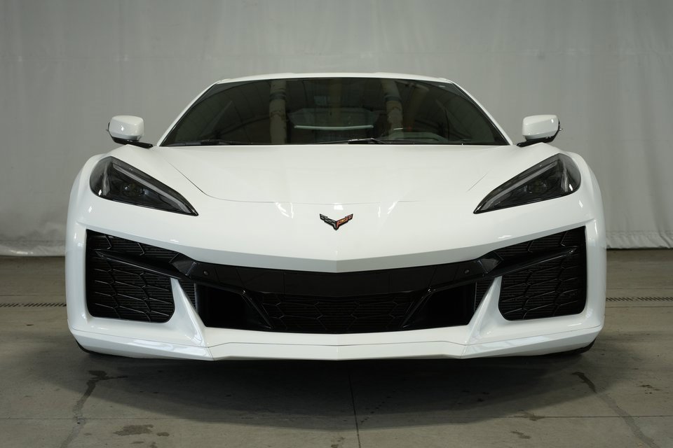 Used 2023 Chevrolet Corvette Z06 image 9