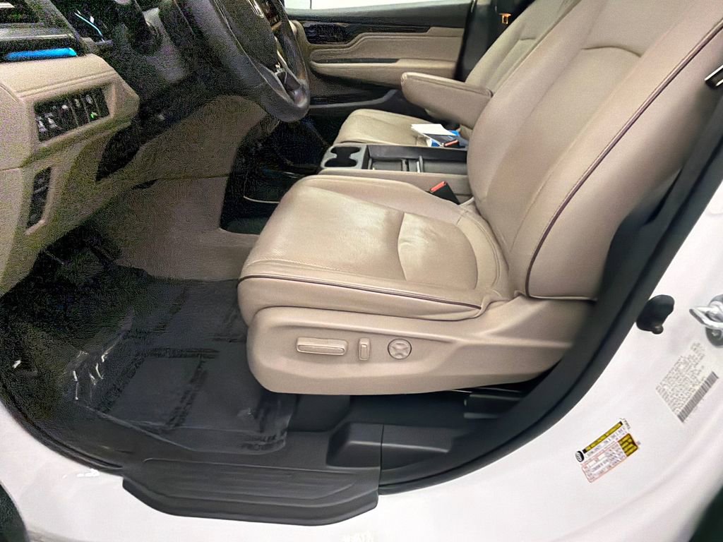 Used 2022 Honda Odyssey Elite image 10