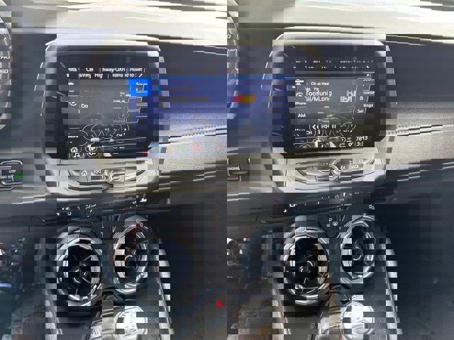 Used 2023 Chevrolet Camaro LT w/ Technology Package image 13