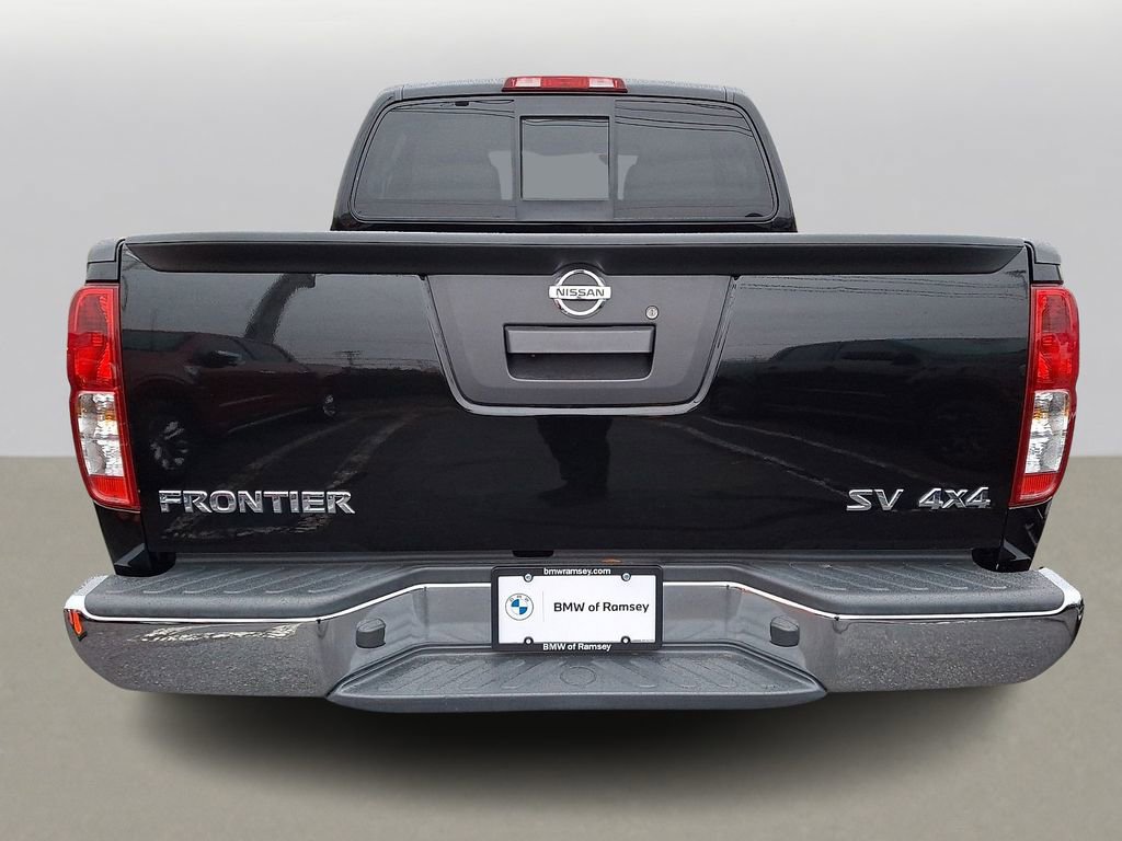 Used 2018 Nissan Frontier SV image 5