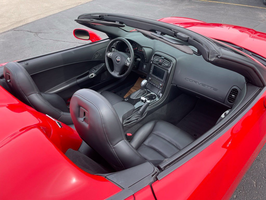 Used 2010 Chevrolet Corvette Grand Sport w/ Preferred Equipment Group RWD image 34