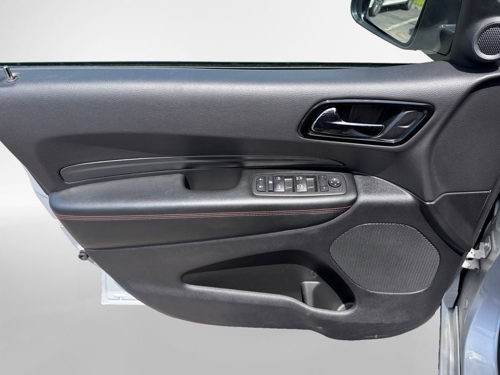 Used 2025 Dodge Durango GT AWD/4WD image 17