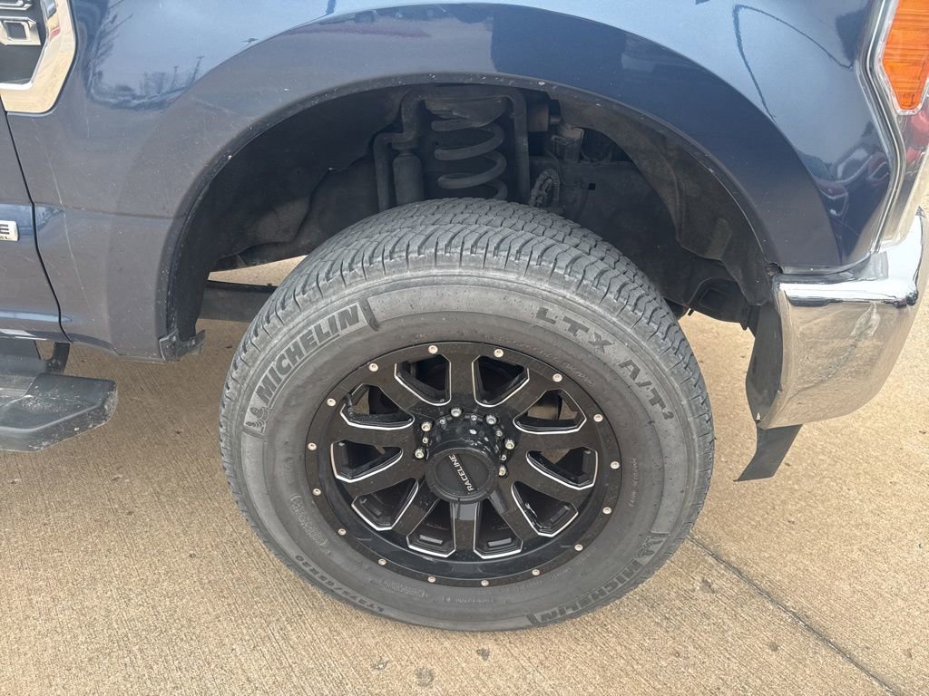 Used 2017 Ford F350 Lariat w/ Lariat Ultimate Package image 13