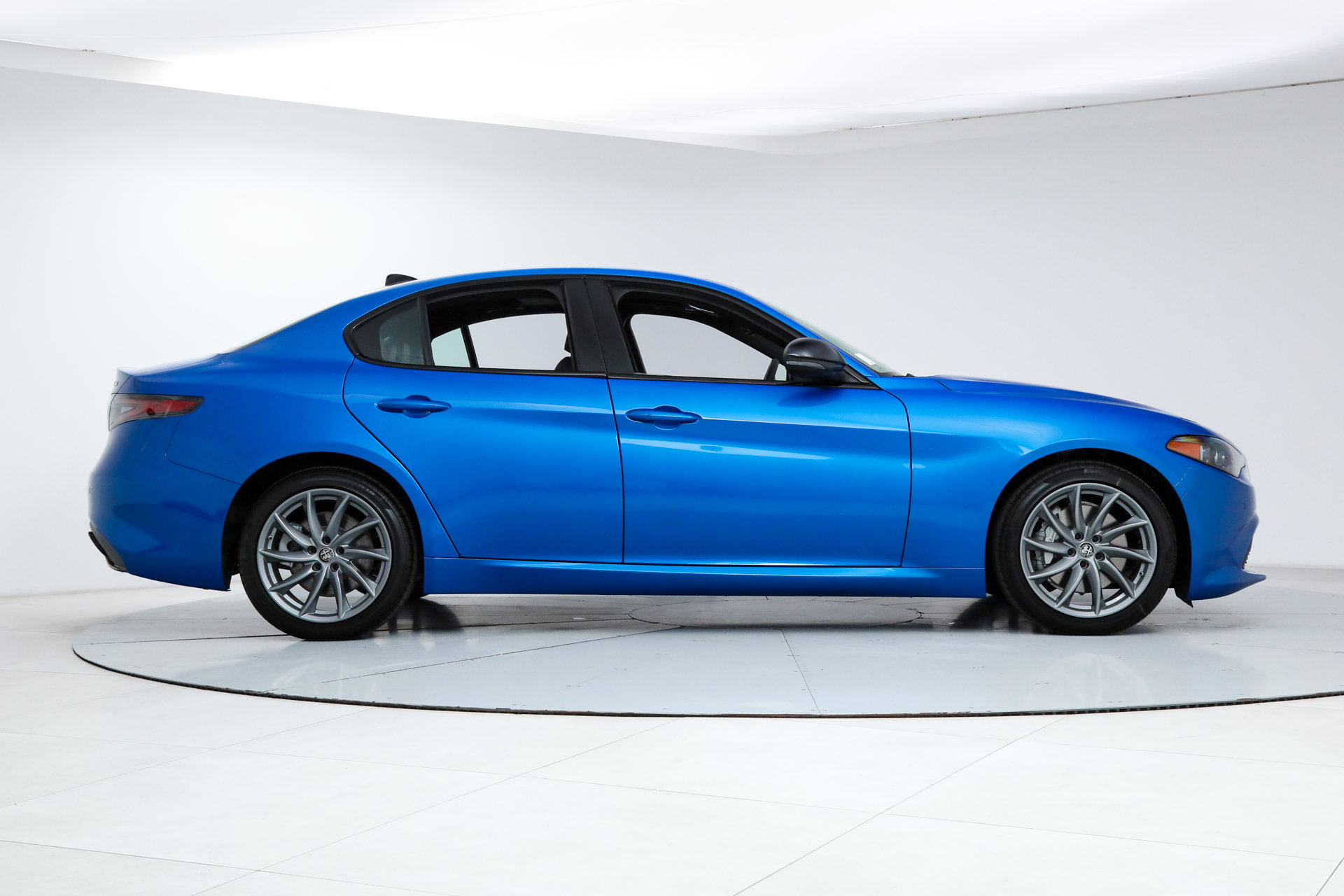 New 2026 Alfa Romeo Giulia w/ Driving Assist Package RWD image 6