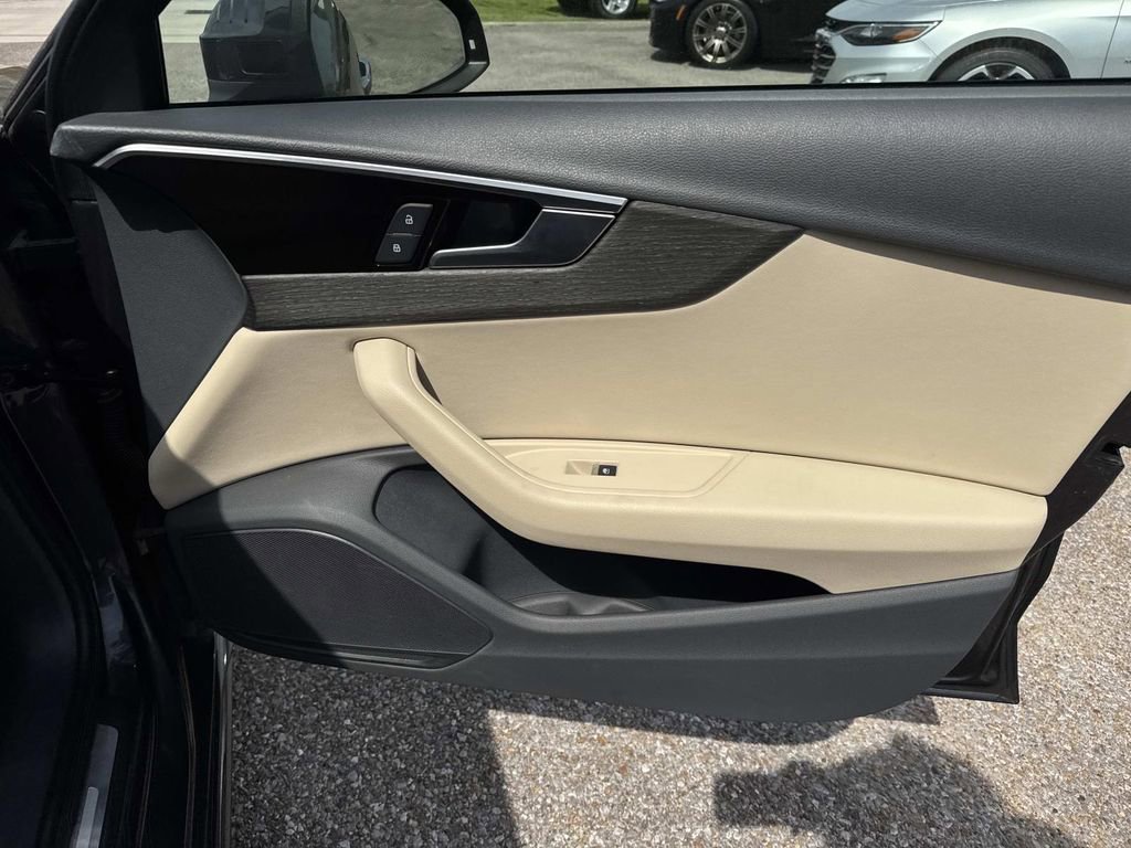 Used 2020 Audi A4 2.0T Premium image 16