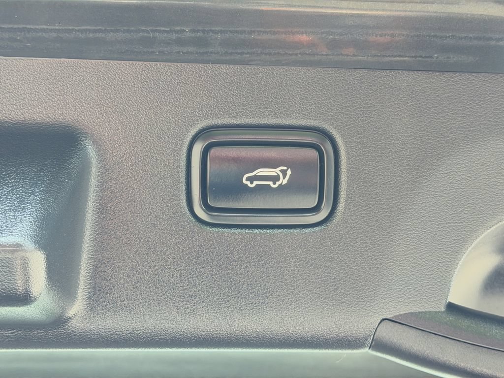 Certified 2023 Kia EV6 Wind AWD/4WD image 10