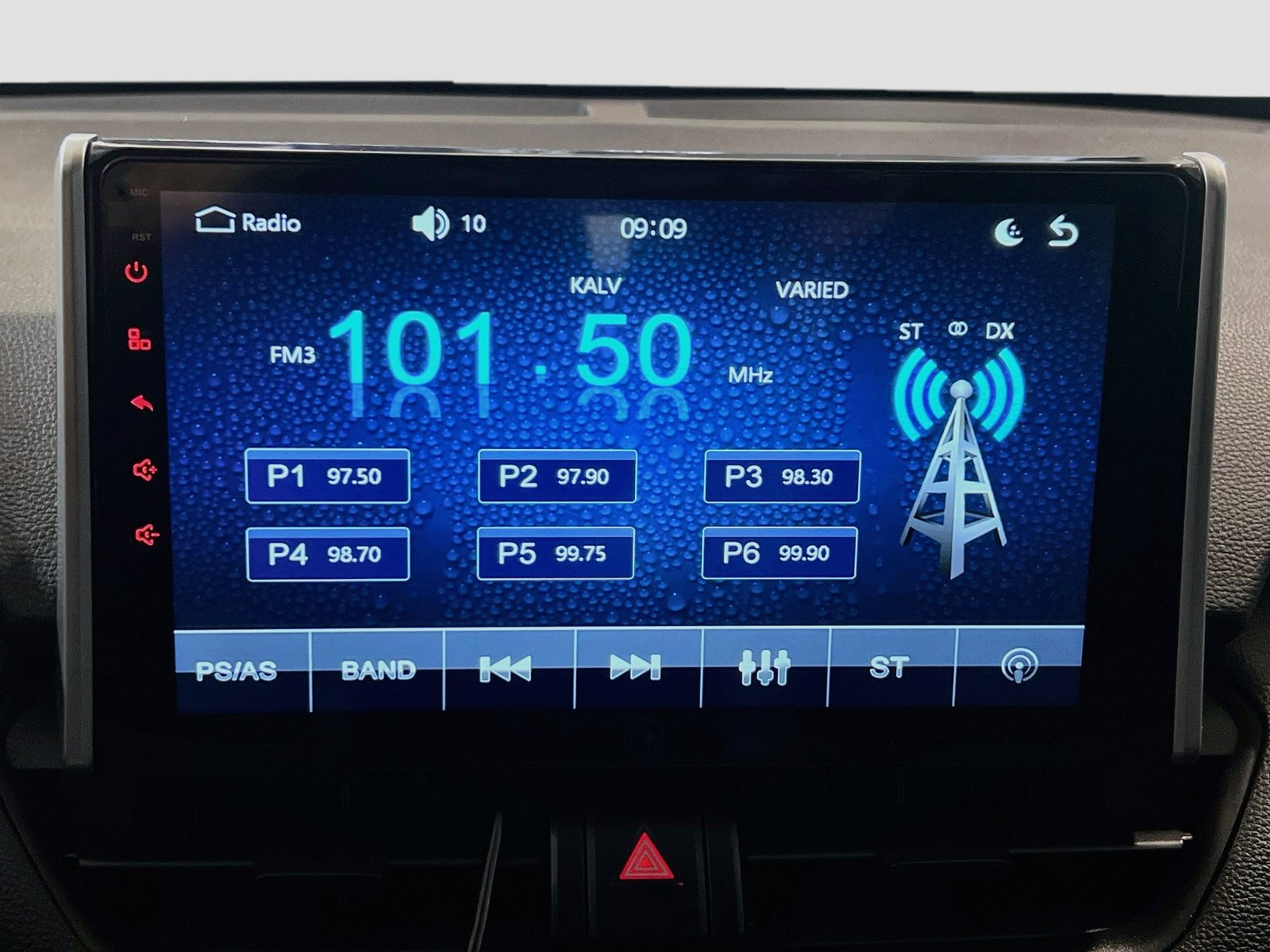 Used 2021 Toyota RAV4 XLE w/ Carpet Mat Package (TMS) FWD image 10
