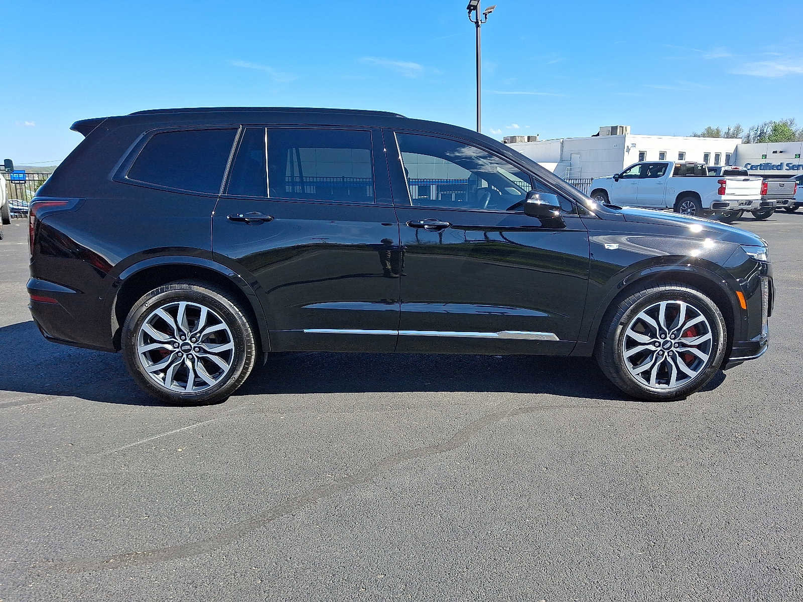 Used 2024 Cadillac XT6 Sport w/ Technology Package image 7