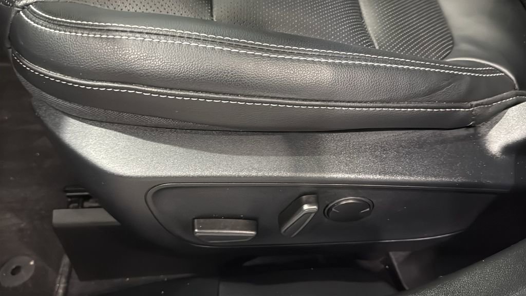 Used 2021 Ford Escape SEL image 25