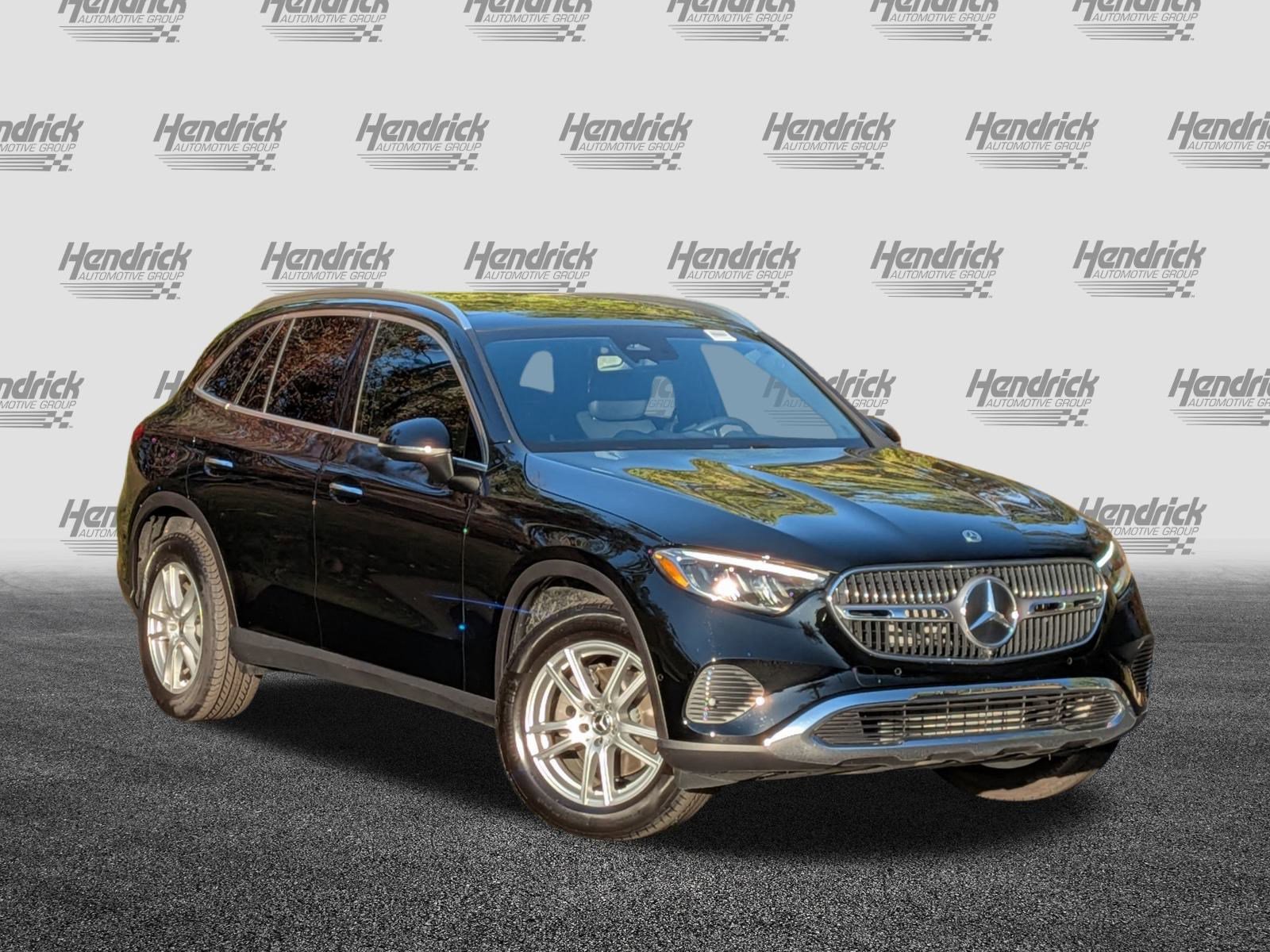 Certified 2025 Mercedes-Benz GLC 300 4MATIC image 2