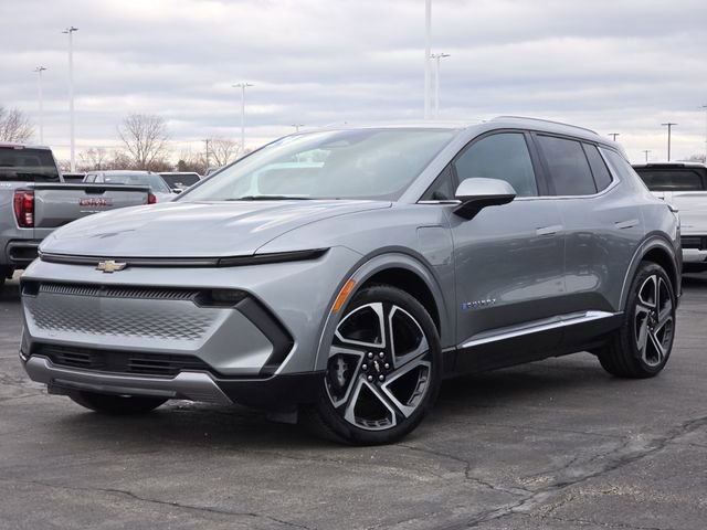 Used 2024 Chevrolet Equinox EV LT image 2