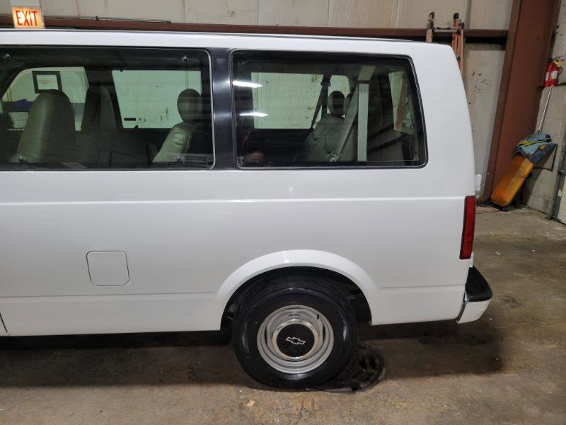 Used 1999 Chevrolet Astro 2WD image 21