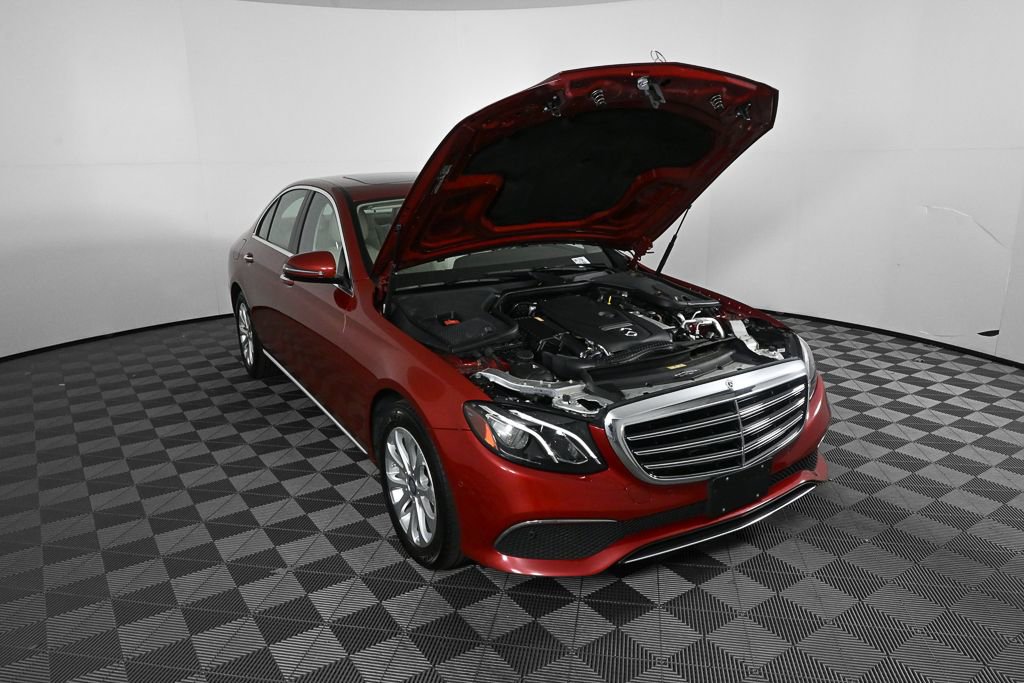 Used 2017 Mercedes-Benz E 300 4MATIC image 33