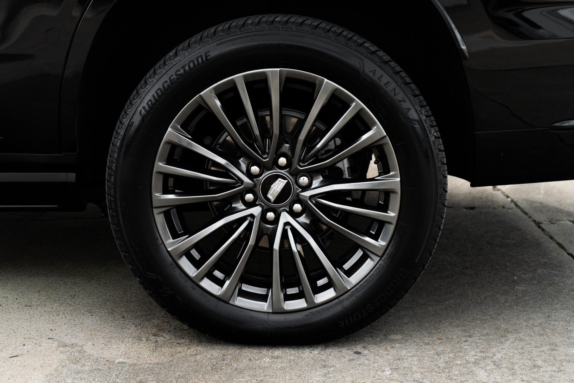 Used 2026 Cadillac Escalade Platinum Sport w/ LPO, Floor Liner Package AWD/4WD image 49