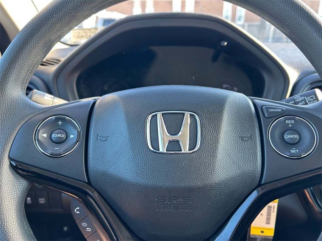 Used 2018 Honda HR-V LX image 25