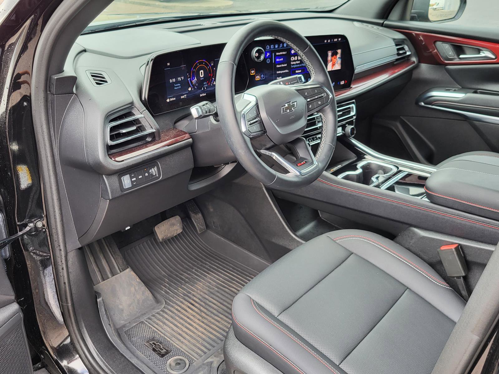 Used 2026 Chevrolet Traverse Z71 w/ Driver Confidence Package image 16