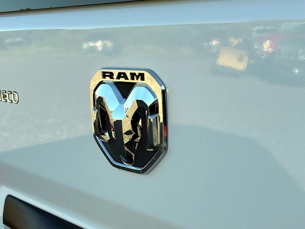 Used 2025 RAM ProMaster 2500 w/ U-Haul Equipment Group FWD image 15