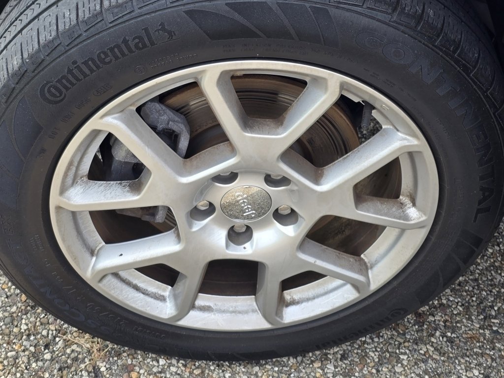 Used 2020 Jeep Renegade Latitude image 32