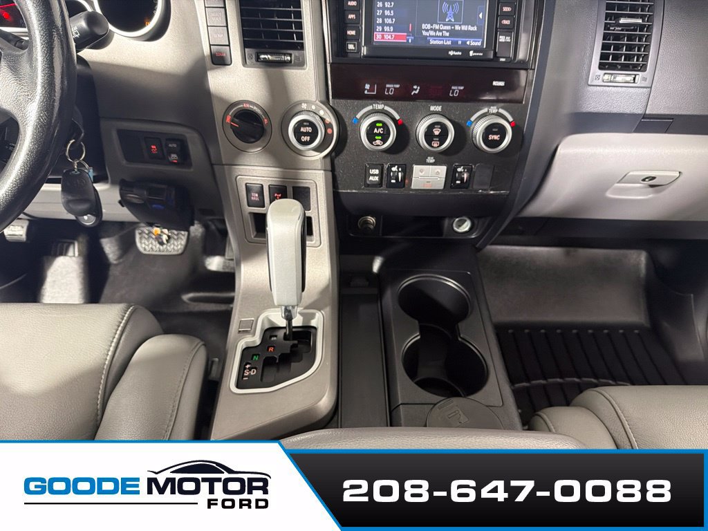 Used 2014 Toyota Sequoia Limited AWD/4WD image 17