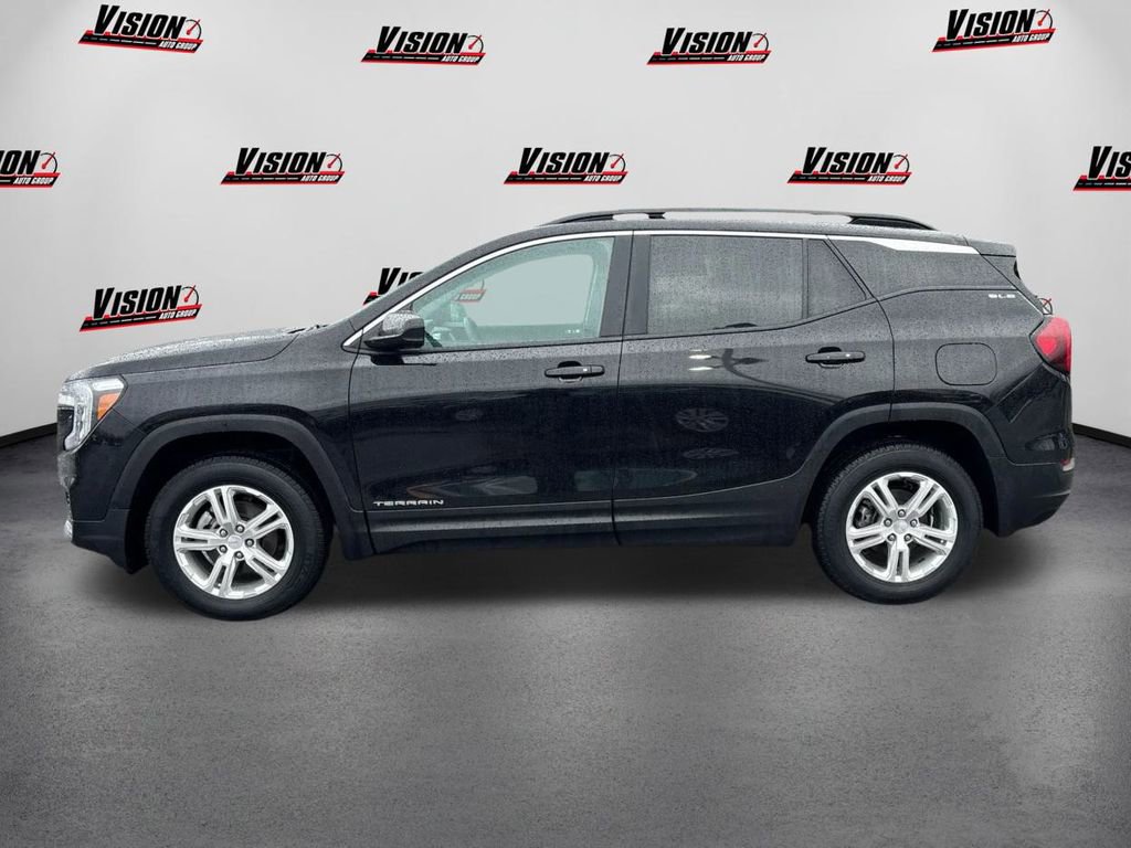 Used 2022 GMC Terrain SLE w/ Driver Convenience Package image 8