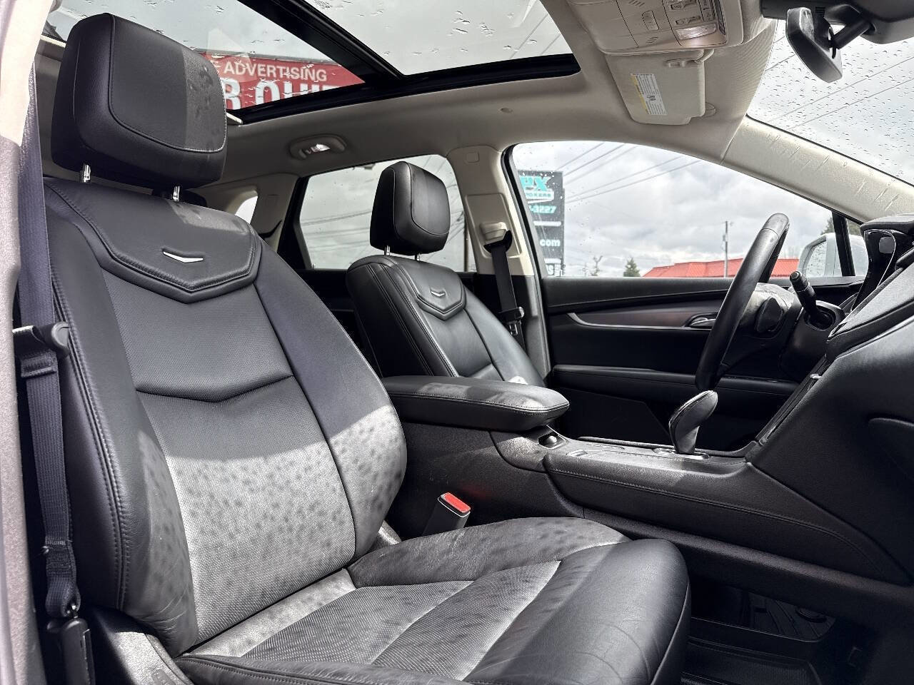 Used 2017 Cadillac XT5 Luxury w/ Driver Awareness Package image 19